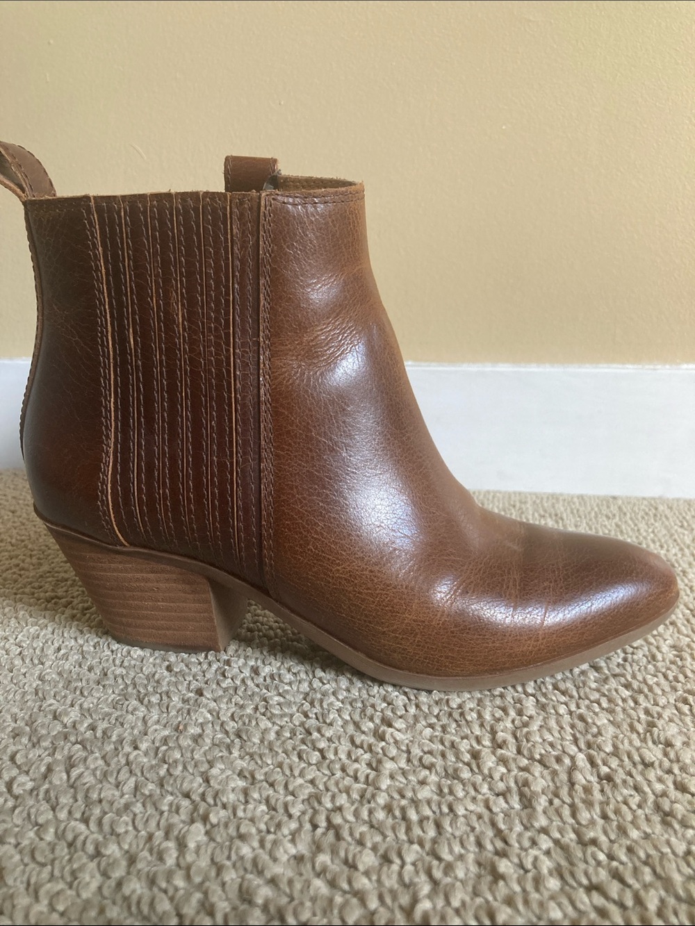 Women's Brown Leather Frye Ankle Boots - Classic Block Heel 6.5 country Chelsea
